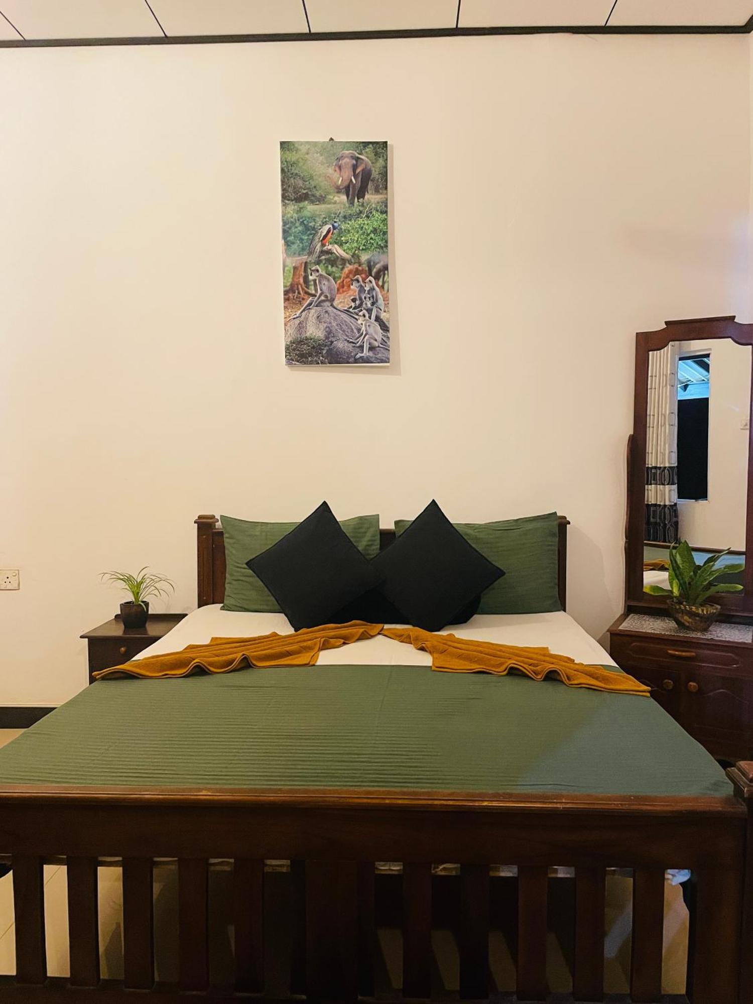 Winston Sea Front Villa Negombo Exterior photo